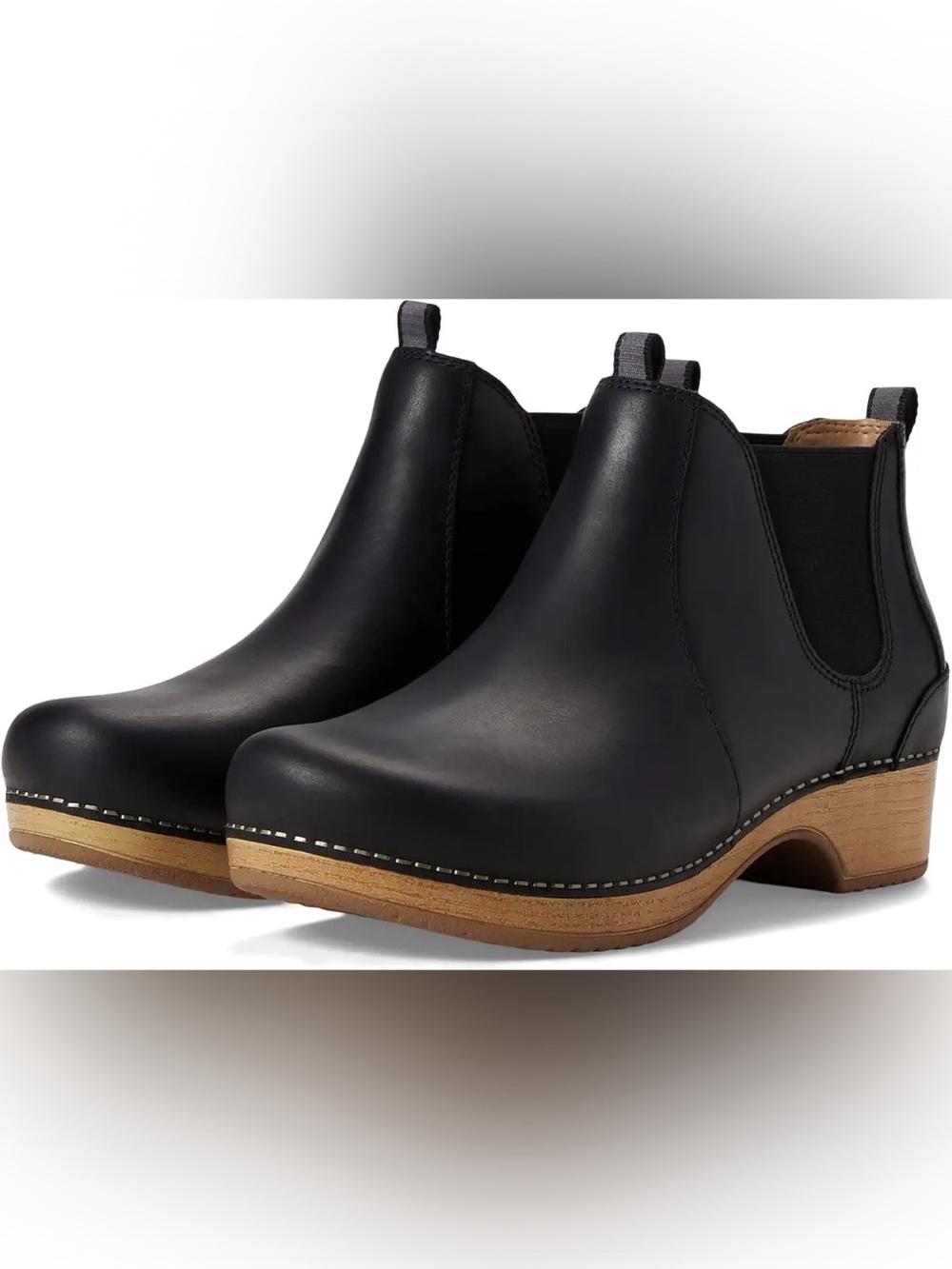 Women’s 38 Dansko Becka Boots in black oiled leather